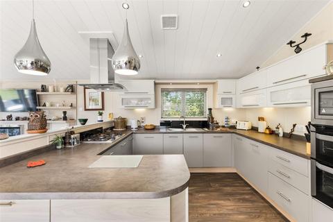 undefined, The Springs, Worcestershire WR10