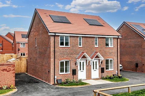 2 bedroom semi-detached house for sale, Elderberry Grove, Worcestershire WR10