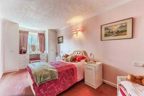 2 bedroom flat for sale, Alcester Road, Stratford-Upon-Avon CV37
