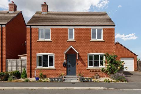 4 bedroom detached house for sale, Westcott Way, Pershore WR10