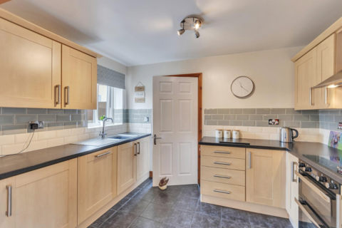 3 bedroom detached house for sale, Lon Maldwyn, Llansantffraid SY22