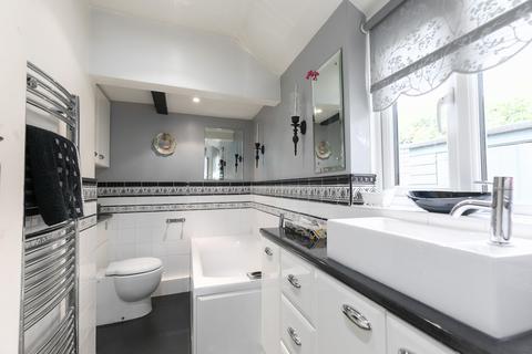 undefined, Ivy Dene Lane, East Grinstead RH19