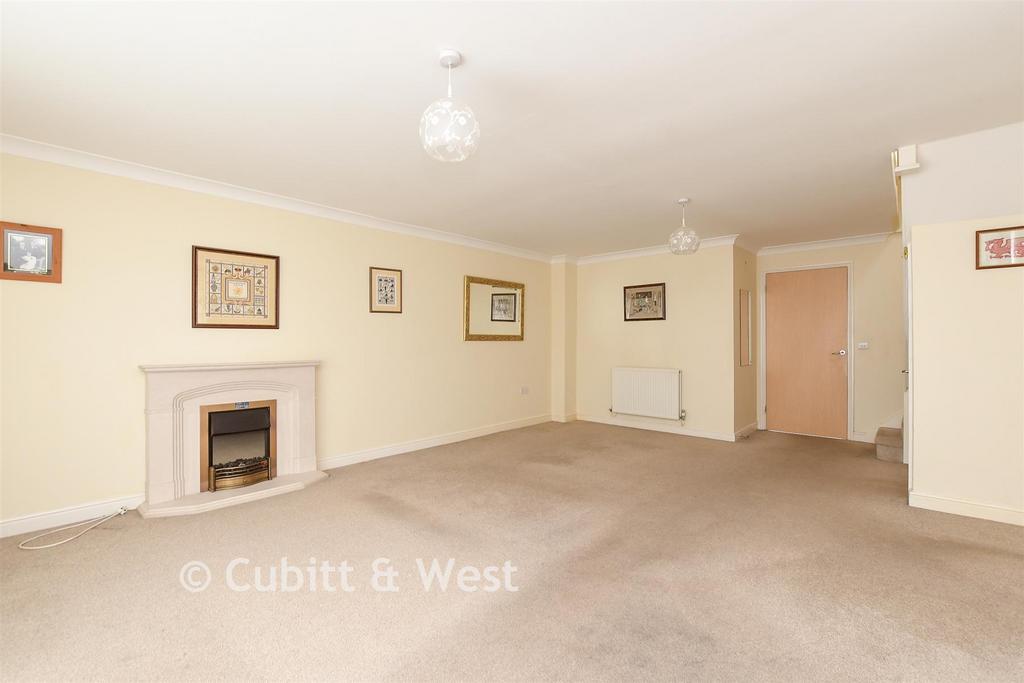 Living/Dining Room