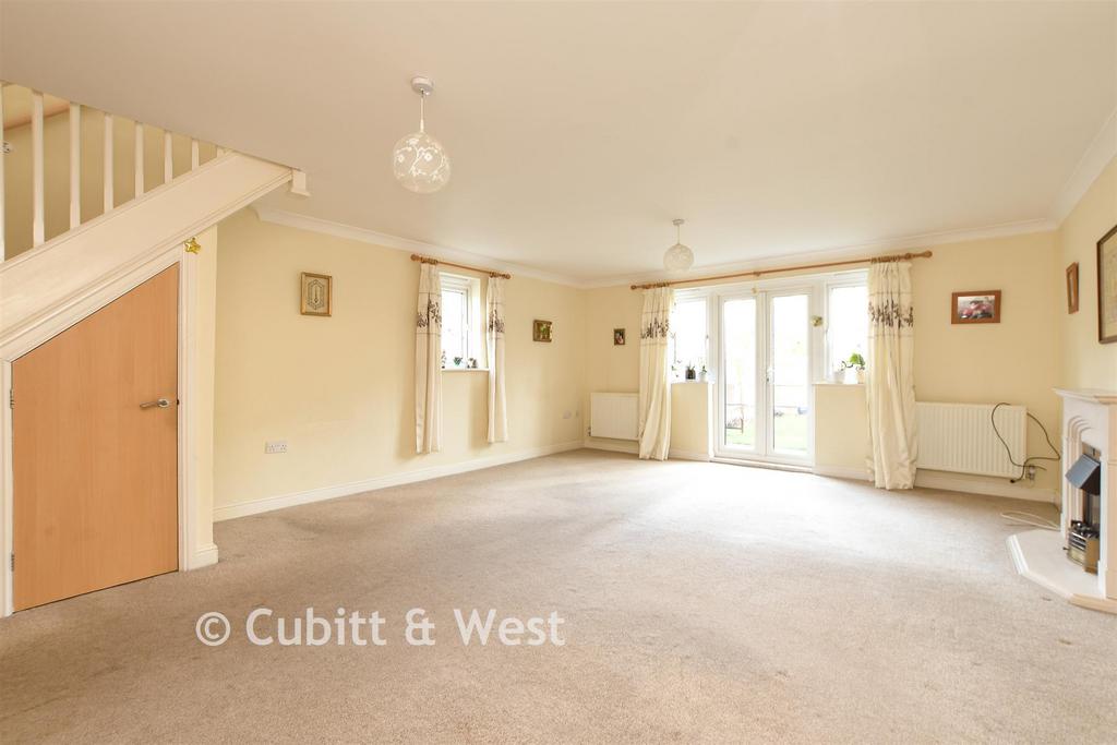 Living/Dining Room