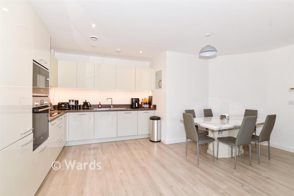 Kitchen/Dining Area