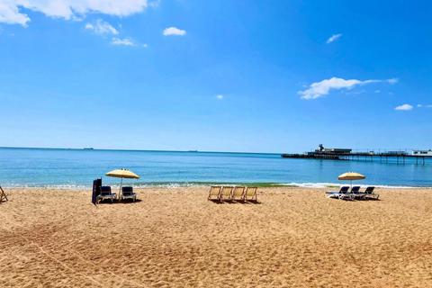 undefined, Perowne Way Sandown