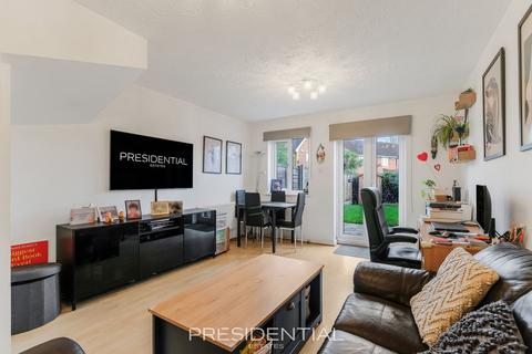 2 bedroom terraced house for sale, Rush Green Romford RM7