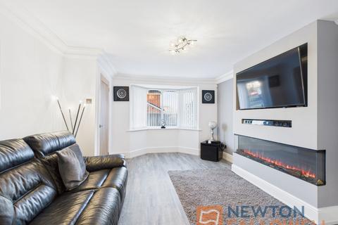 3 bedroom detached house for sale, Rowan Drive, Essington, WV11
