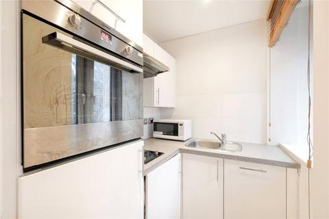 Studio to rent, Fetter Lane, London, EC4A