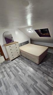2 bedroom flat to rent, Christchurch Road, Ilford IG1