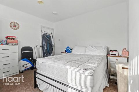 undefined, Broadwater Road, London