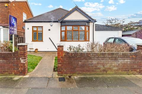2 bedroom bungalow for sale, Essex Road, Romford, RM7
