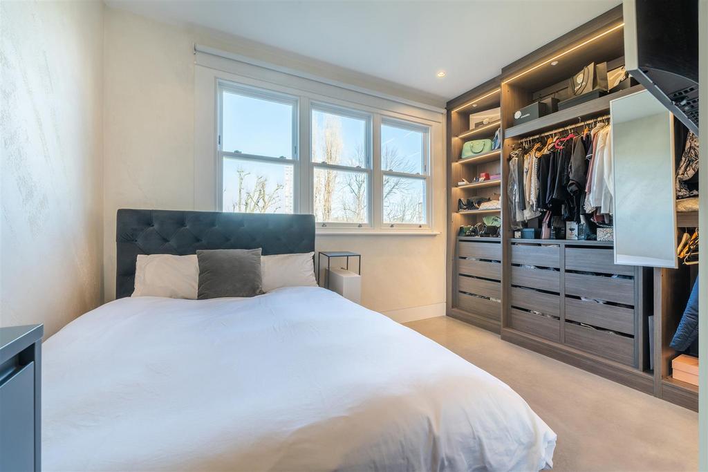 BEDROOM6.jpg