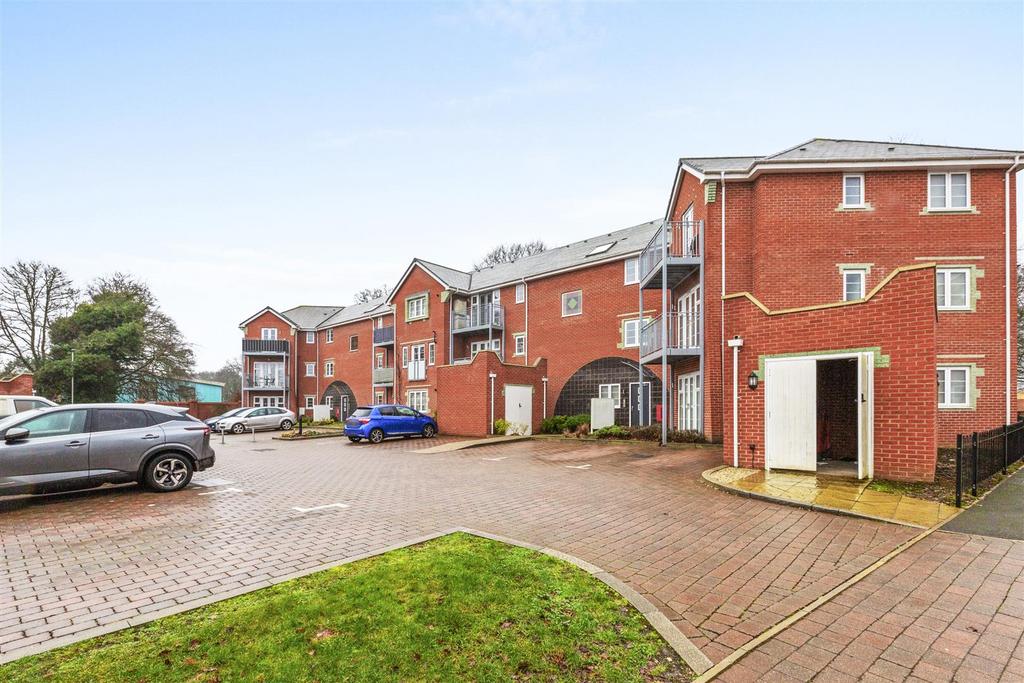 18 Kilty Place, HP11 1 DG-14.jpg