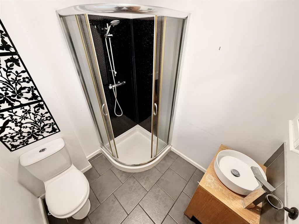 Shower room.JPEG