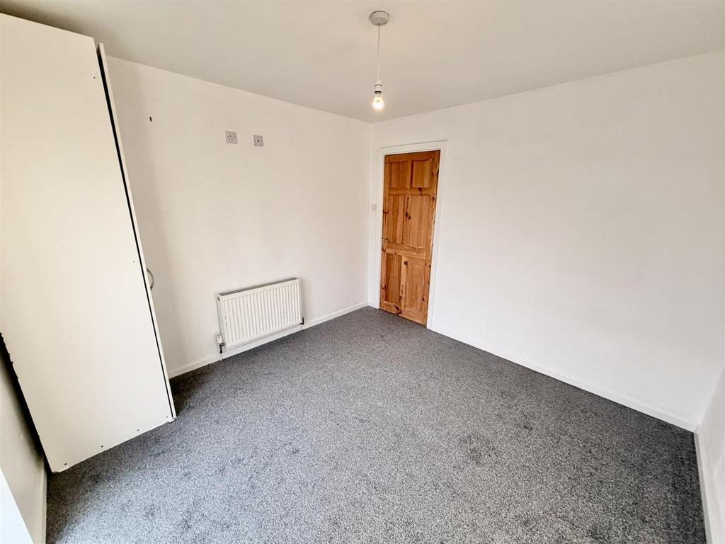 Bedroom 2.JPEG