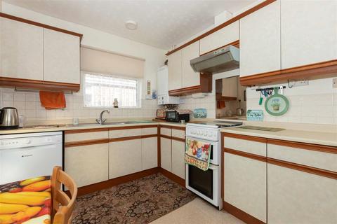 2 bedroom semi-detached bungalow for sale, Hillview Road, Worthing