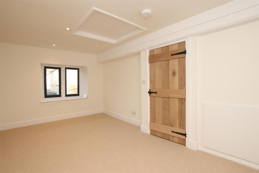 Bedroom one.JPG