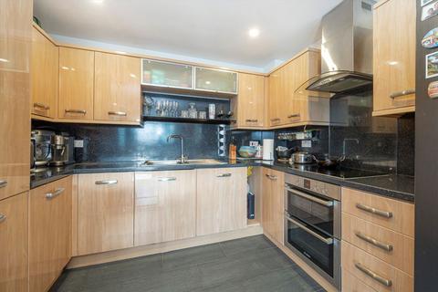 undefined, Lanadron Close, Isleworth TW7