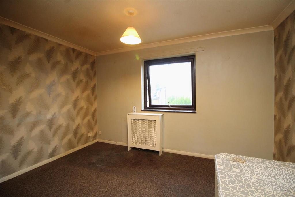 Bedroom 1 2.JPG