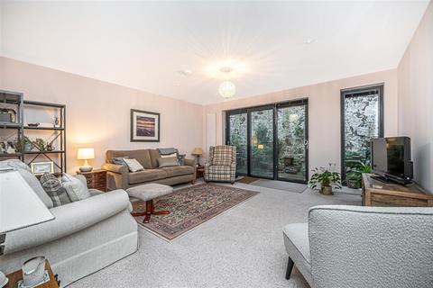 3 bedroom apartment for sale, 10D High Street, Kinross, KY13 8AW