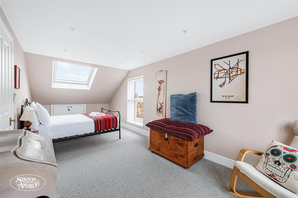 34 Bramley Road-13.jpg