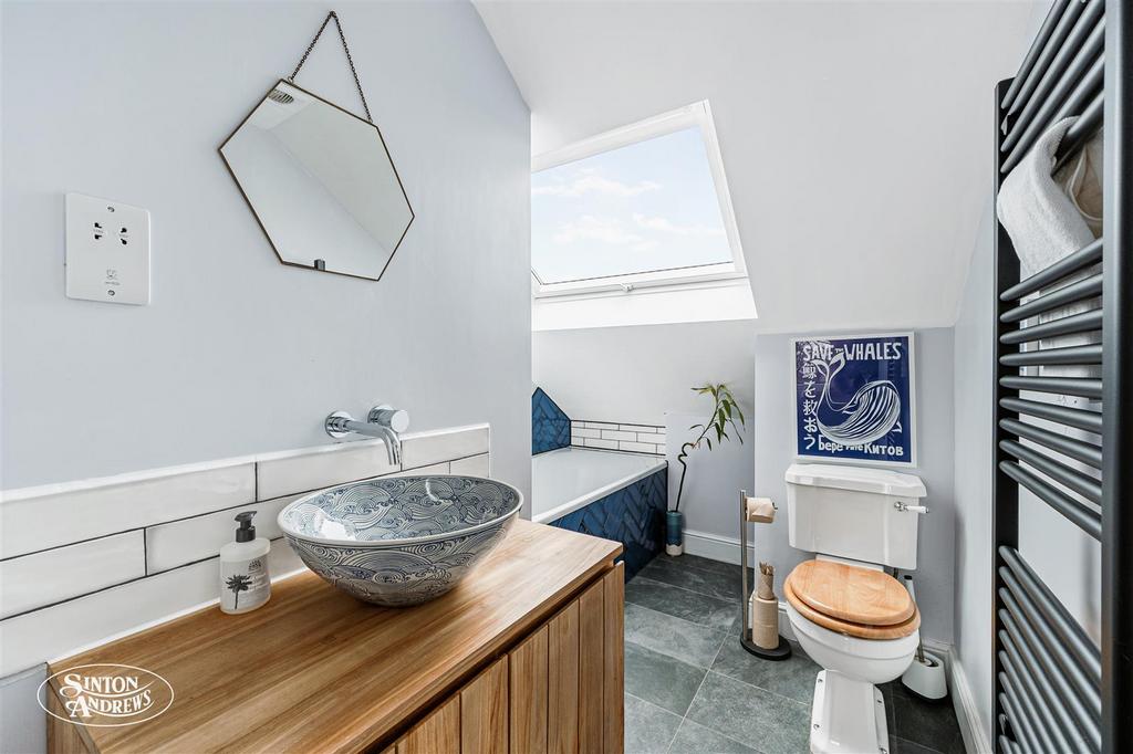 34 Bramley Road-16.jpg