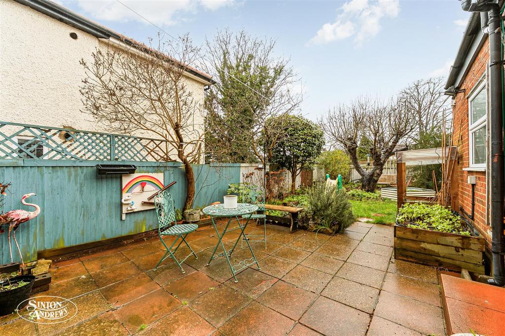 34 Bramley Road-9.jpg