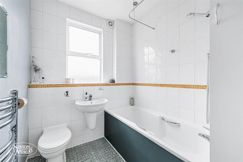 34 Bramley Road-15.jpg