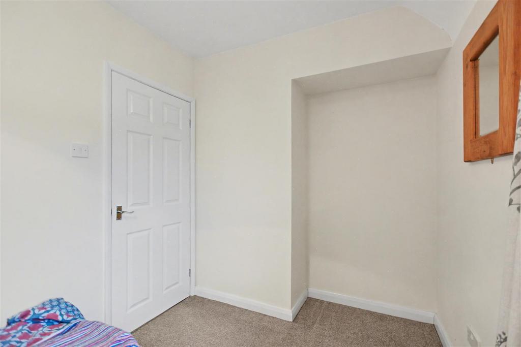Bedroom 2 2.jpeg