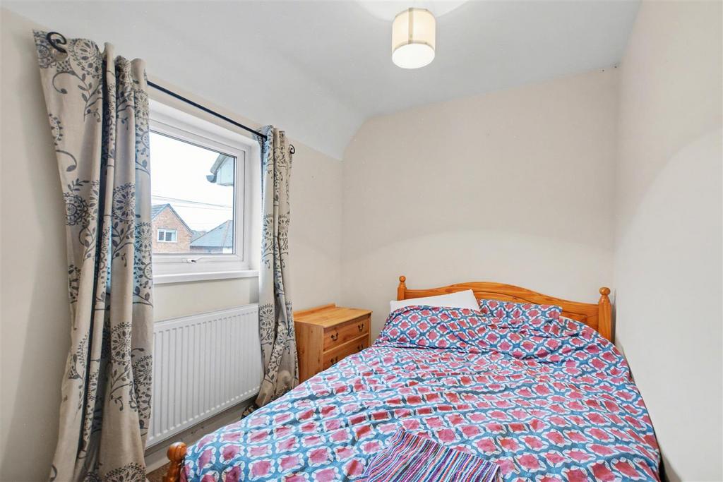 Bedroom 2 3.jpeg