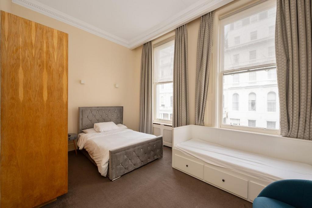 107 Lancaster Gate Hi-12.jpg
