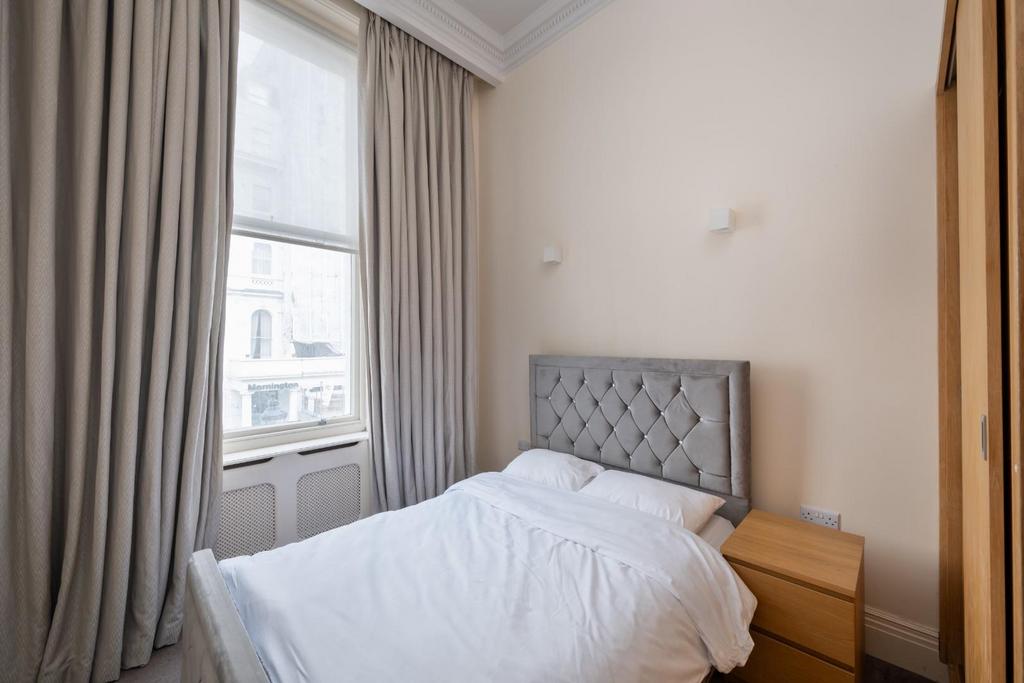 107 Lancaster Gate Hi-16.jpg