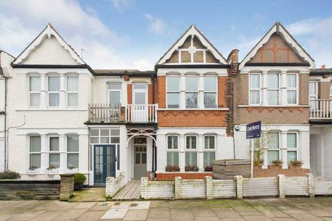 Squires Lane, LONDON N3
