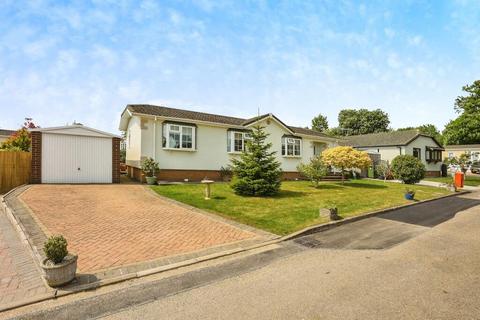 2 bedroom park home for sale, Lodge Park, Oakham LE15