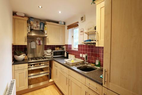 undefined, Pangbourne, Berkshire - Walk to shops, amenities and train station to London & Oxford