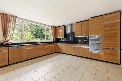 undefined, Coombe Ridings, Kingston Upon Thames, KT2