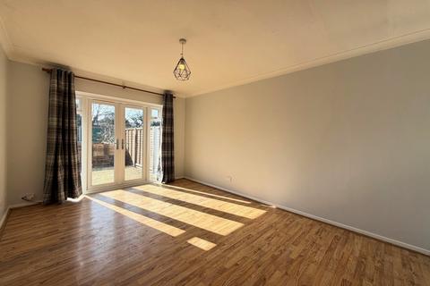 2 bedroom maisonette to rent, Feltham Road, Ashford, Middlesex, TW15