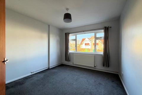 2 bedroom maisonette to rent, Feltham Road, Ashford, Middlesex, TW15