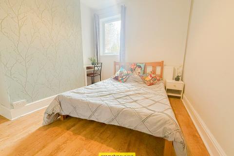 undefined, Russell Street Luton LU1 5AE