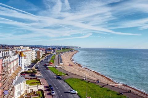 2 bedroom flat for sale, De La Warr Parade, Bexhill-On-Sea