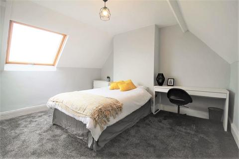 undefined, Wingrove Avenue, Newcastle Upon Tyne