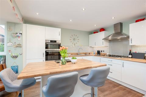 5 bedroom detached house for sale, Foxtail Crescent, Banbury OX15