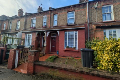 3 bedroom terraced house for sale, Vincent Road, London N22