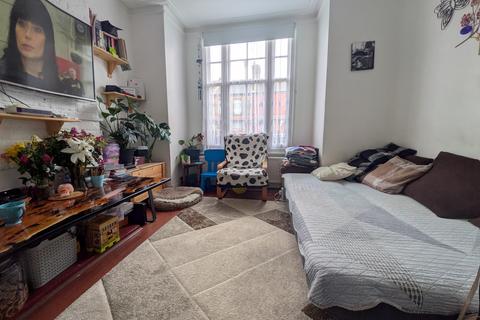 3 bedroom terraced house for sale, Vincent Road, London N22