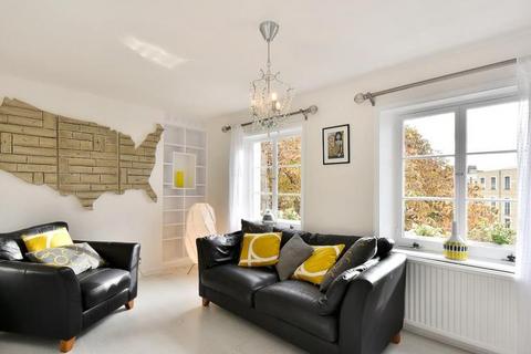 1 bedroom apartment to rent, Sussex Gardens, London W2