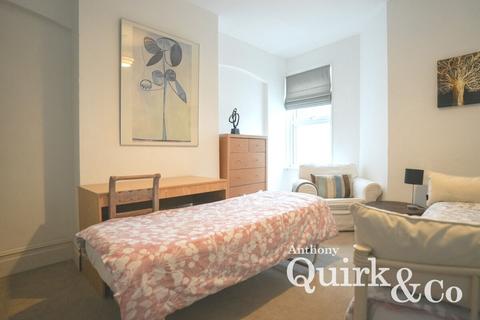 undefined, Retreat Road, Westcliff-on-sea, SS0