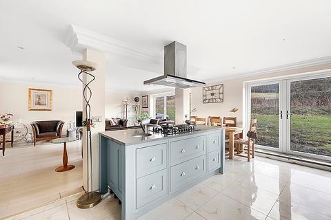 4 bedroom house for sale, Mount End, Theydon Mount, CM16
