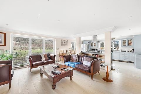 4 bedroom house for sale, Mount End, Theydon Mount, CM16