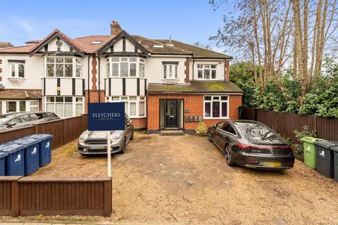 Twyford Crescent, London W3